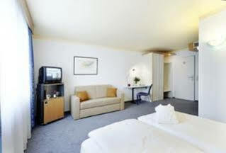 Ibis Styles Stuttgart Messe 3*